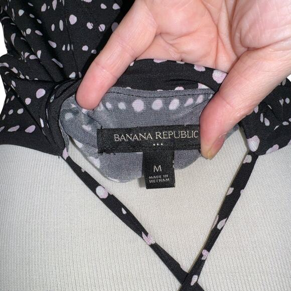 Banana Republic Tiered Midi Dress Size Large
NWOT - Picture 6 of 7